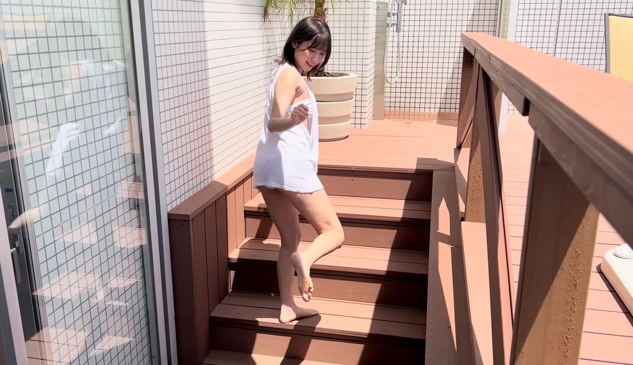 Nashiko Momotsuki Feet